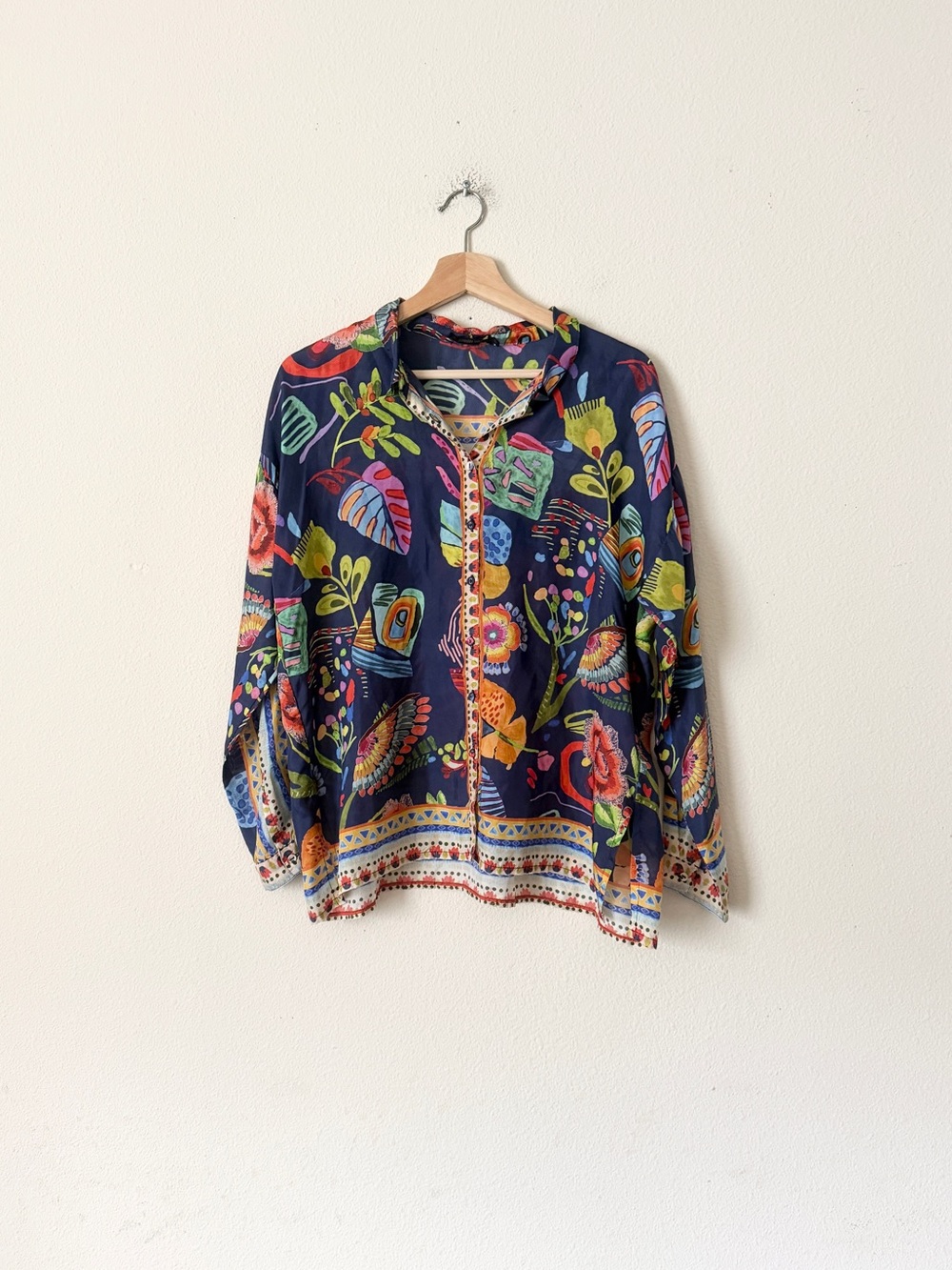 Johnny Was SMALL The Audrey 100% silk lightweight shirt in Farout Scarf print